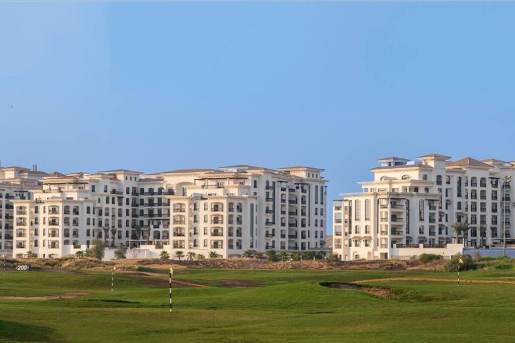 Yas Island Oasis Getaway 1br Amazon