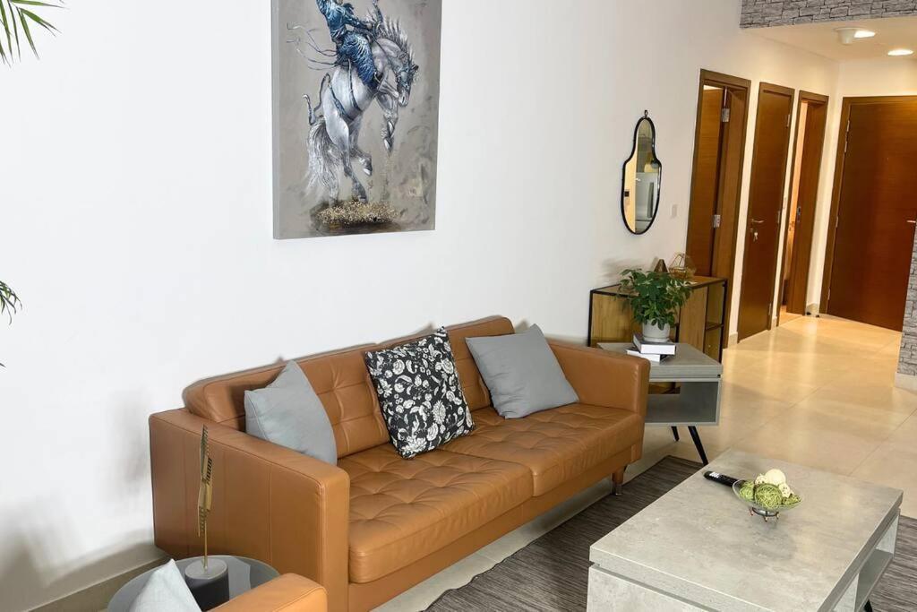 Yas Island Oasis Getaway 1br Amazon Apartment