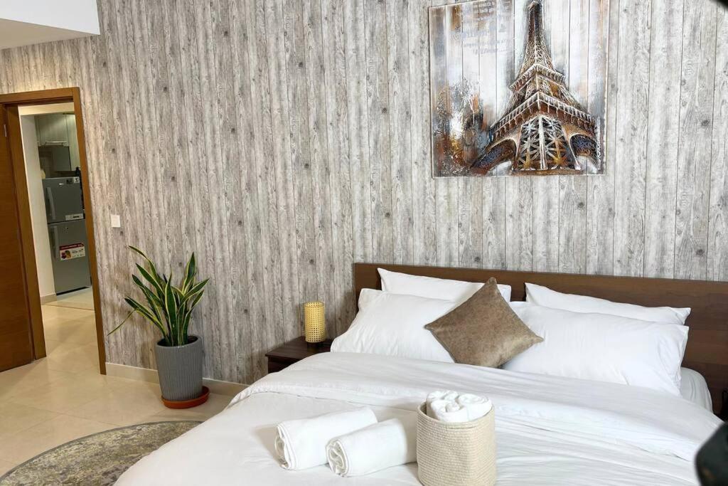 Yas Island Oasis Getaway 1br Amazon Apartment Abu Dhabi
