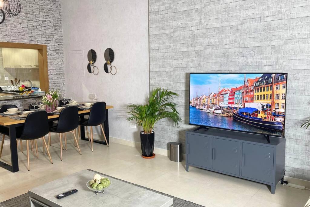 Apartment Yas Island Oasis Getaway 1br Amazon