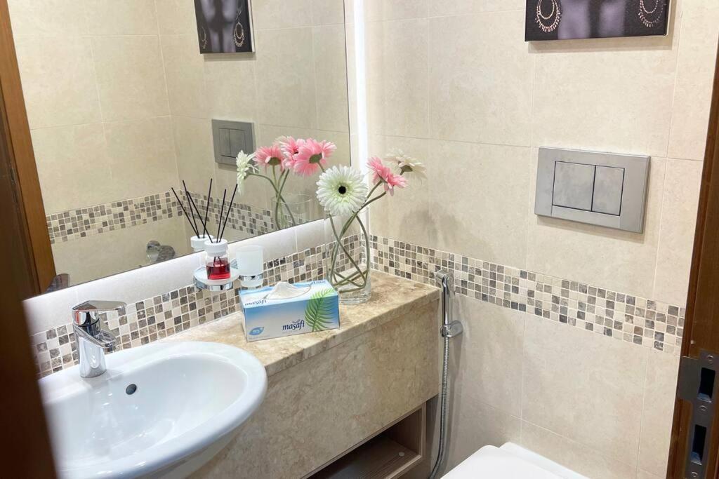 Apartment Yas Island Oasis Getaway 1br Amazon *